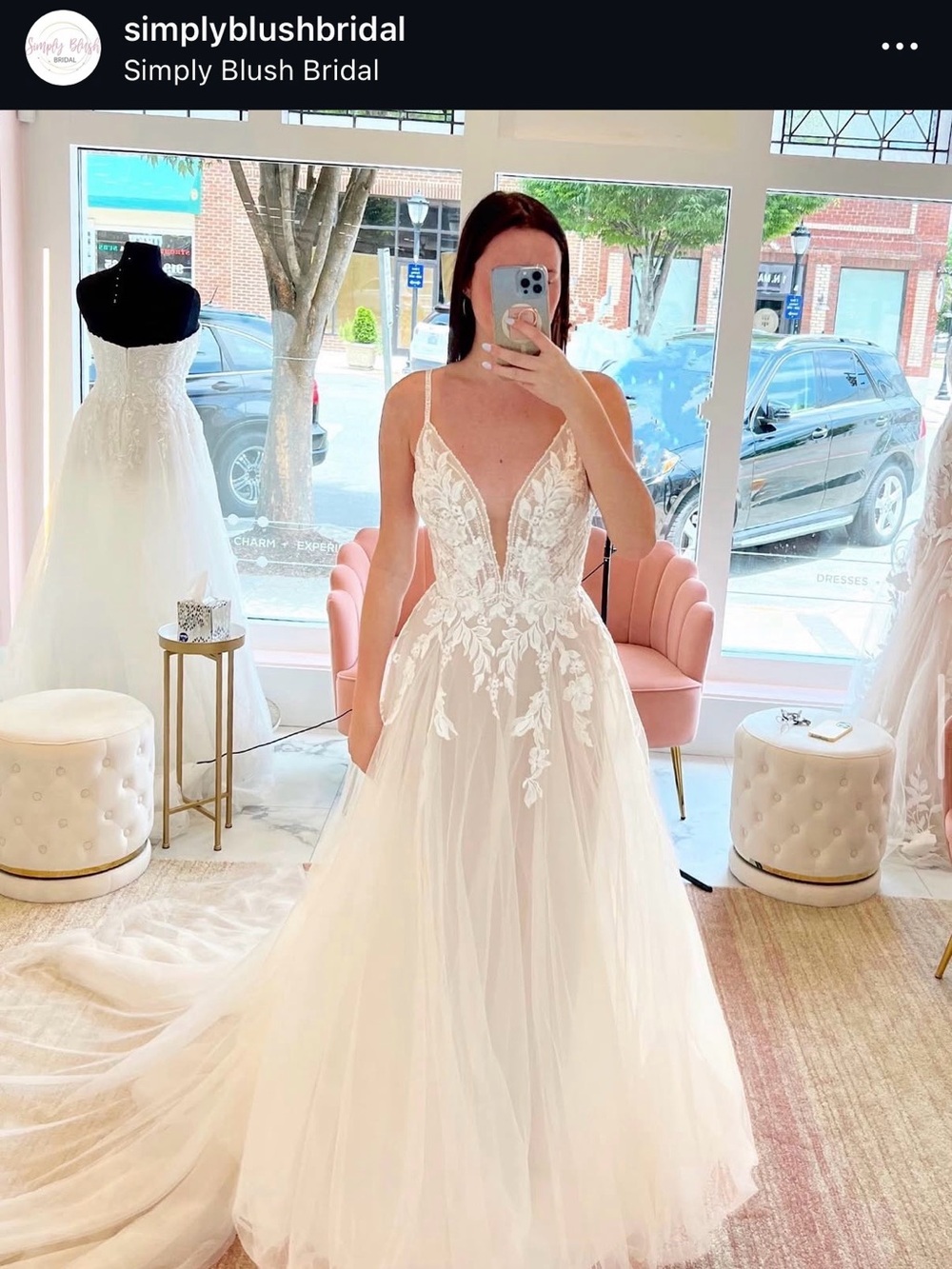 BRAND NEW A-Line Wedding Dress - Ivory